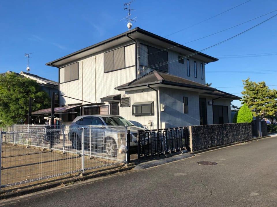 Property building, Parking