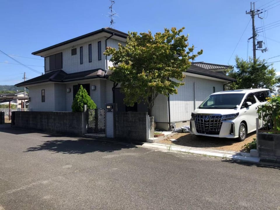 Property building, Parking