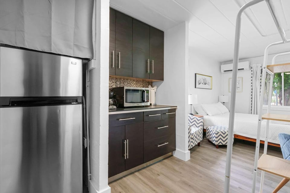 Chic City Retreat 87 Apartment in Ohio