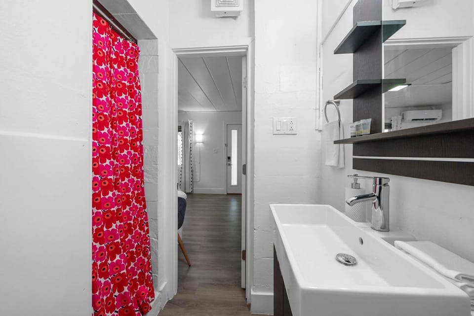 Chic City Retreat 87 Apartment in Ohio