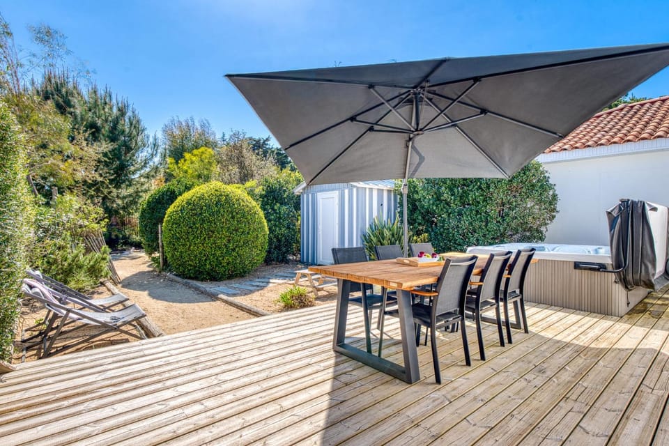 Patio, Day, Garden, Garden view