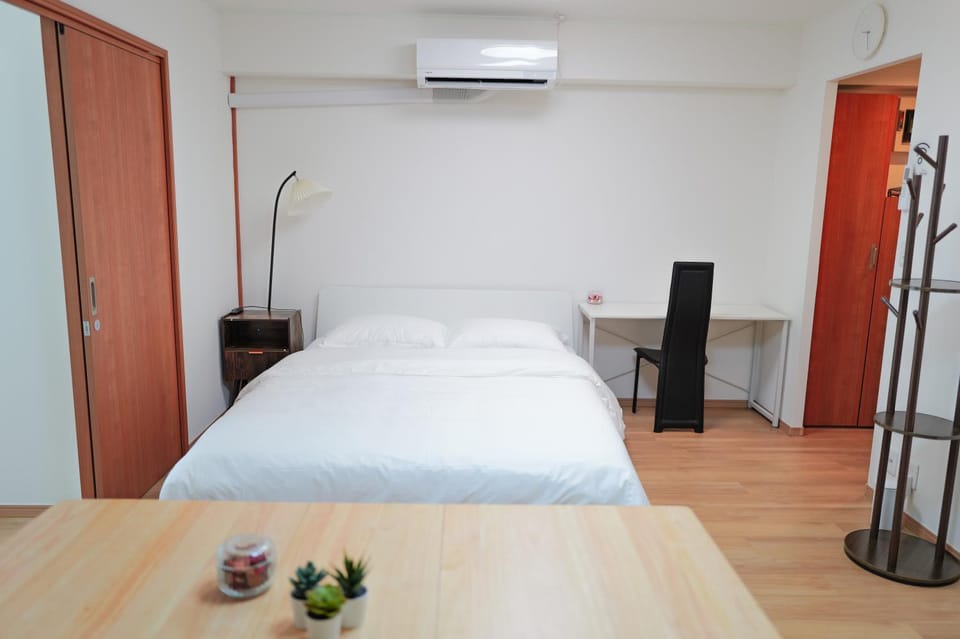 Bed, Photo of the whole room