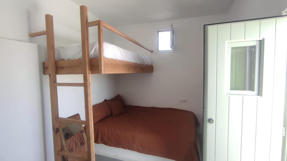 Bed, Bedroom, bunk bed