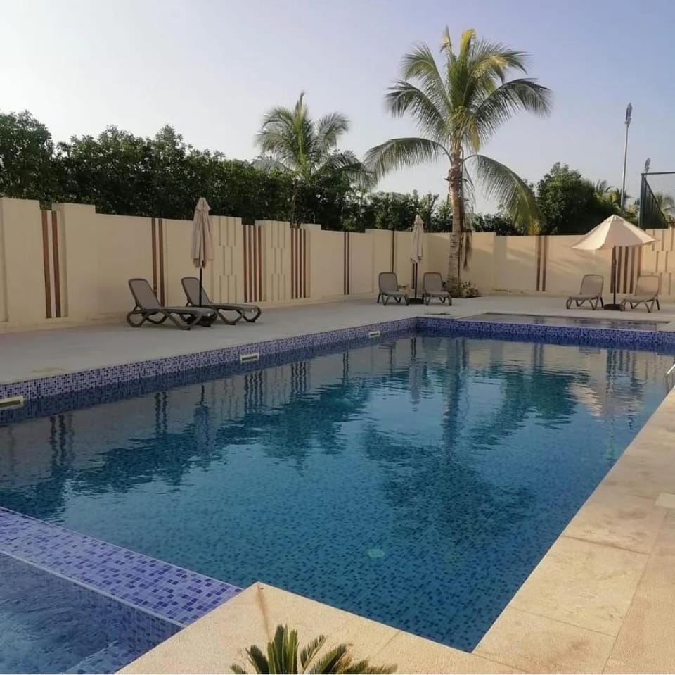 Day, Pool view, Swimming pool, sunbed