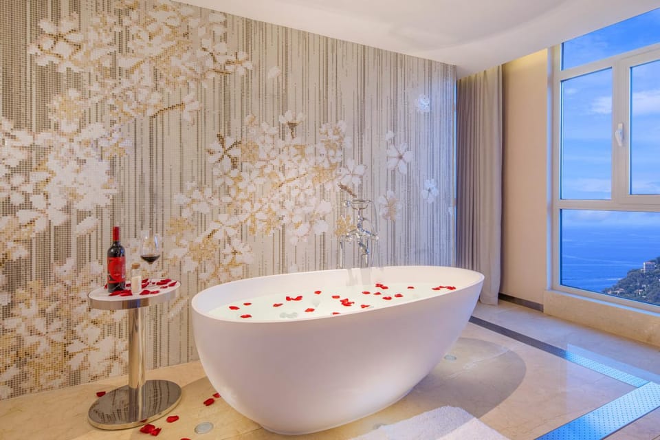 Bathroom, Bath
