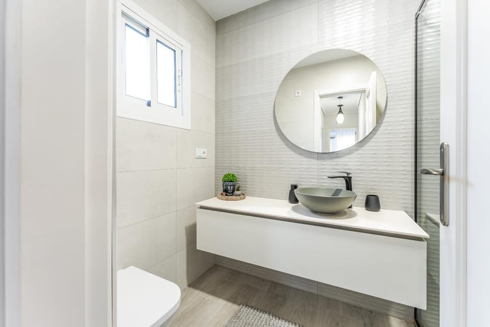 Toilet, Bathroom