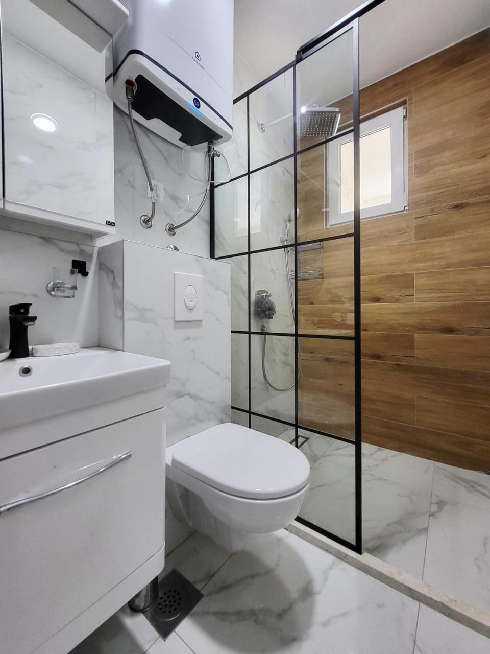 Shower, Toilet, Bathroom