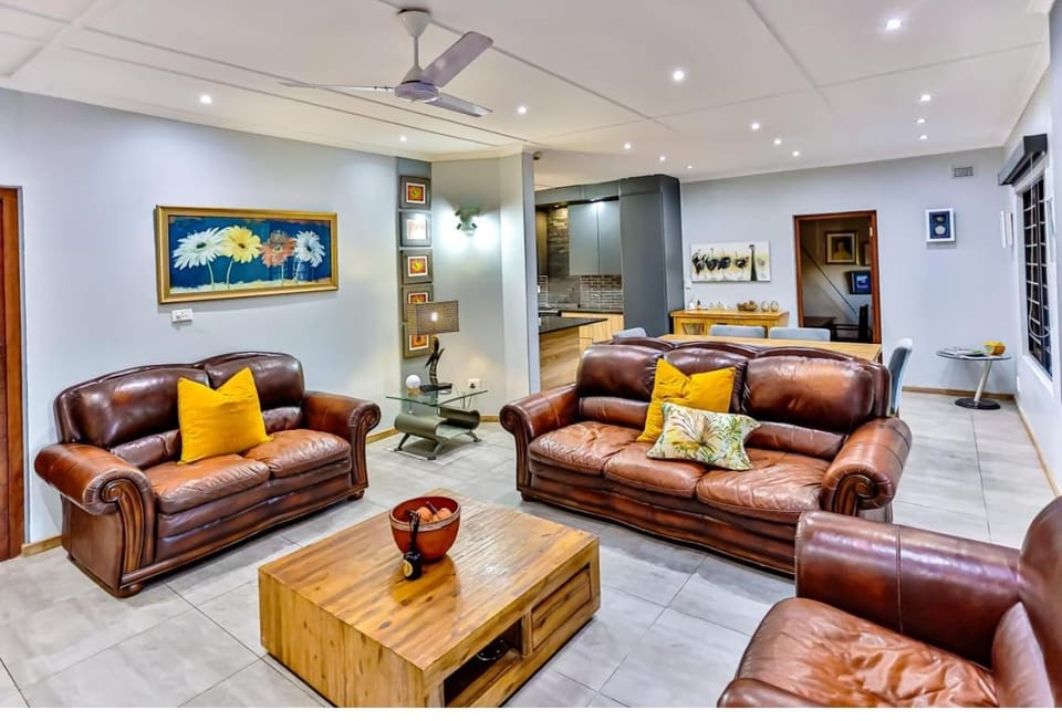 6 Robbins Road House in Dolphin Coast