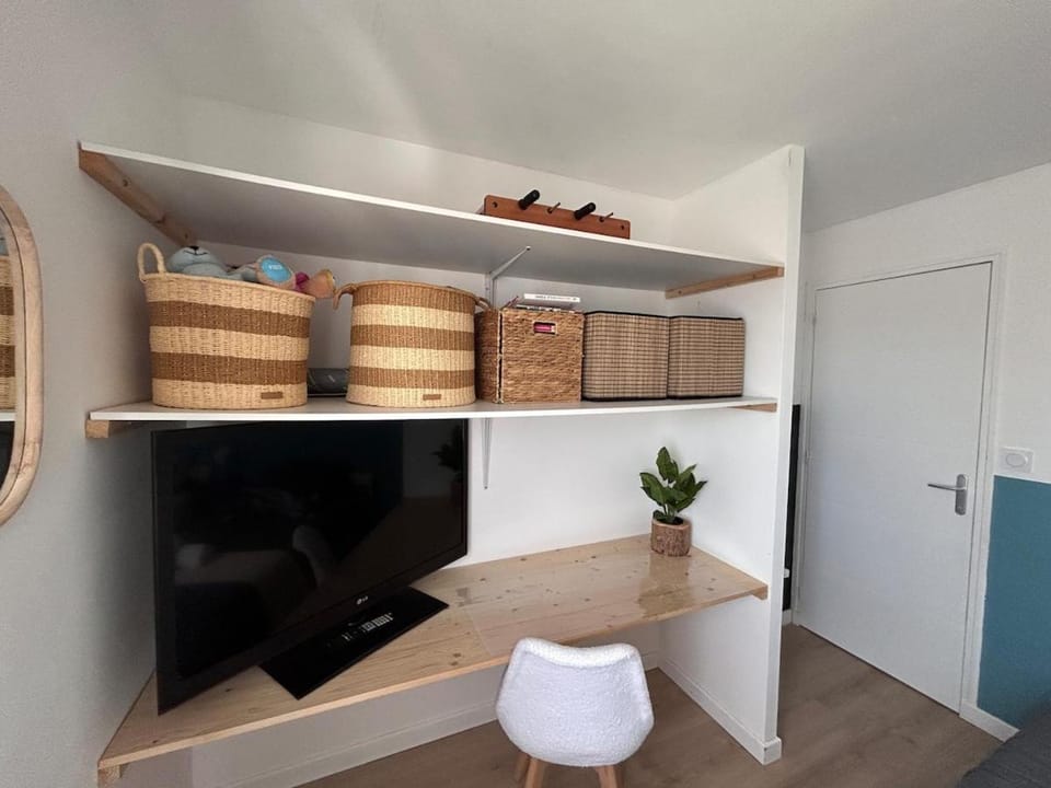 TV and multimedia, Bedroom