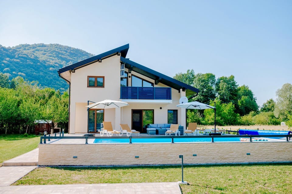 Velvet House Lohovo Villa in Lika-Senj County