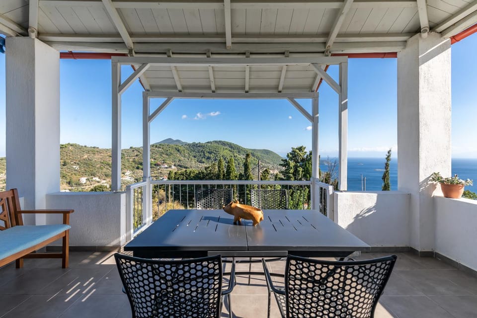 View (from property/room), Balcony/Terrace, Mountain view, Sea view
