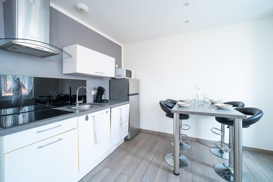 Kitchen or kitchenette, stove