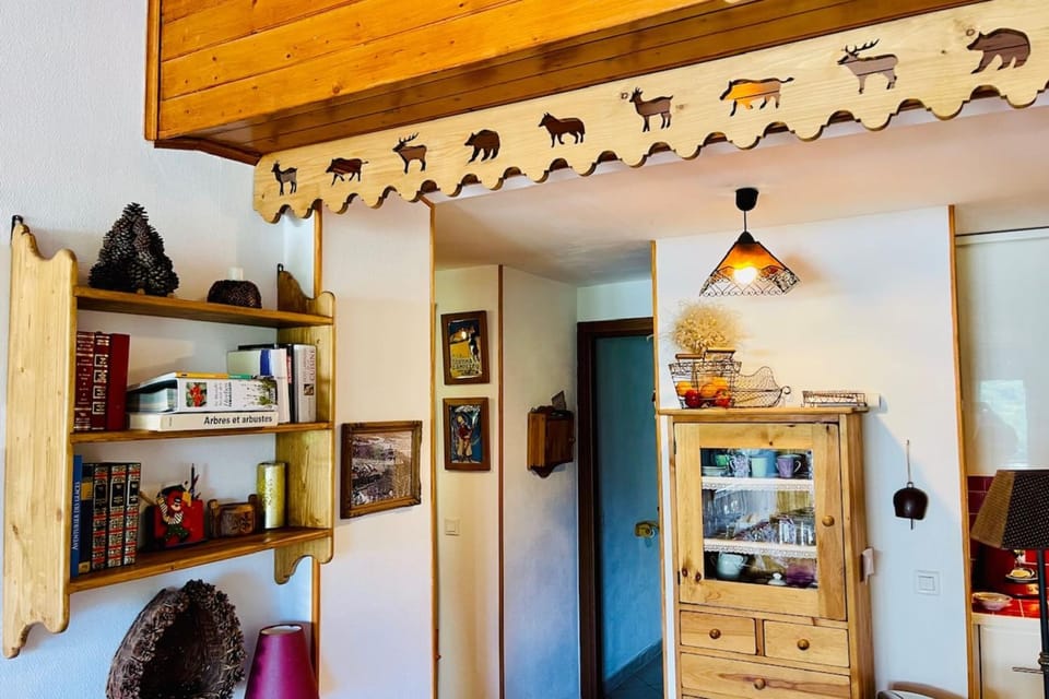 Apartment for 4 with with nice view of Briançon Apartment in Briançon
