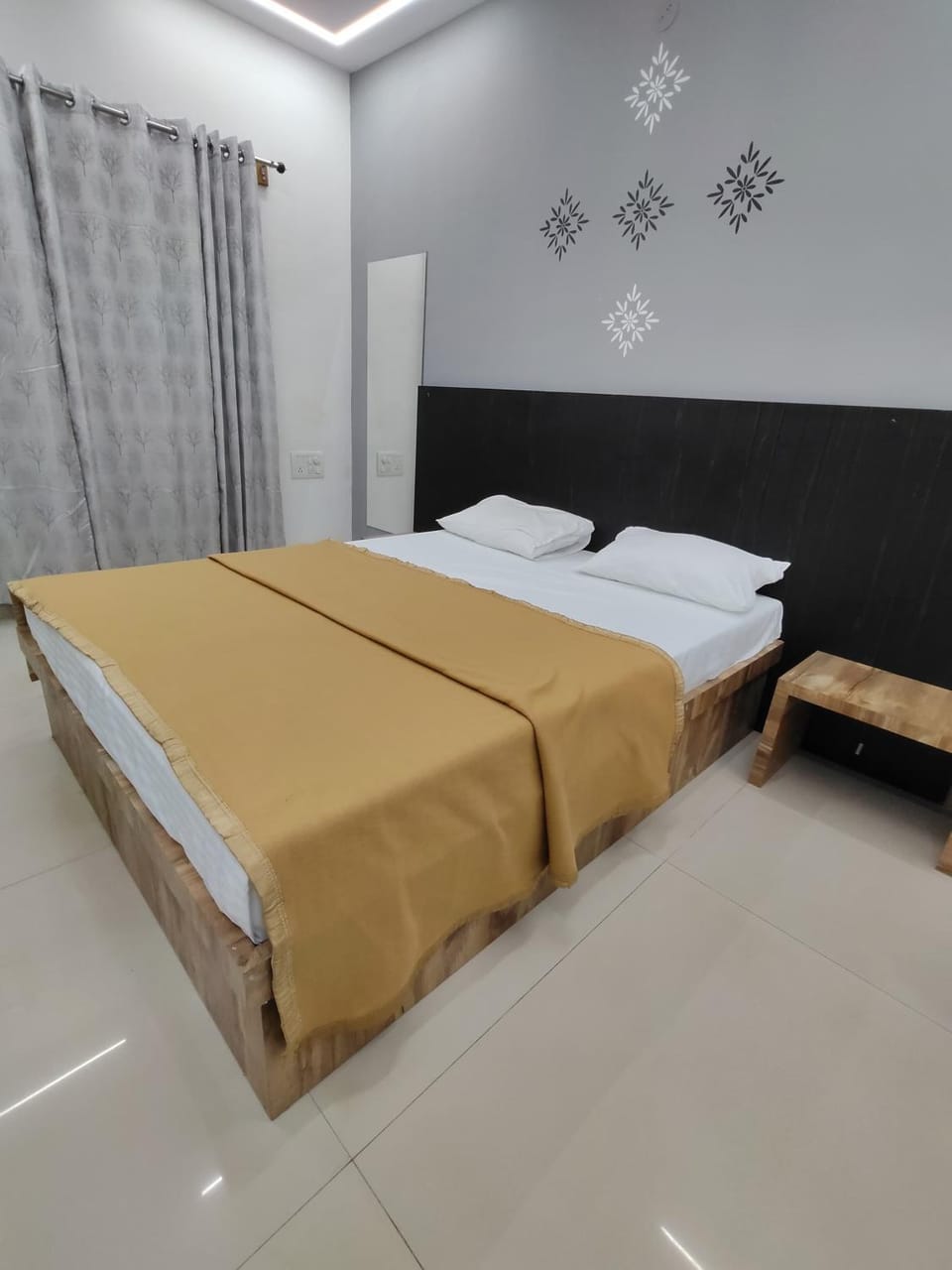 Nandan Suits Hotel in Mysuru