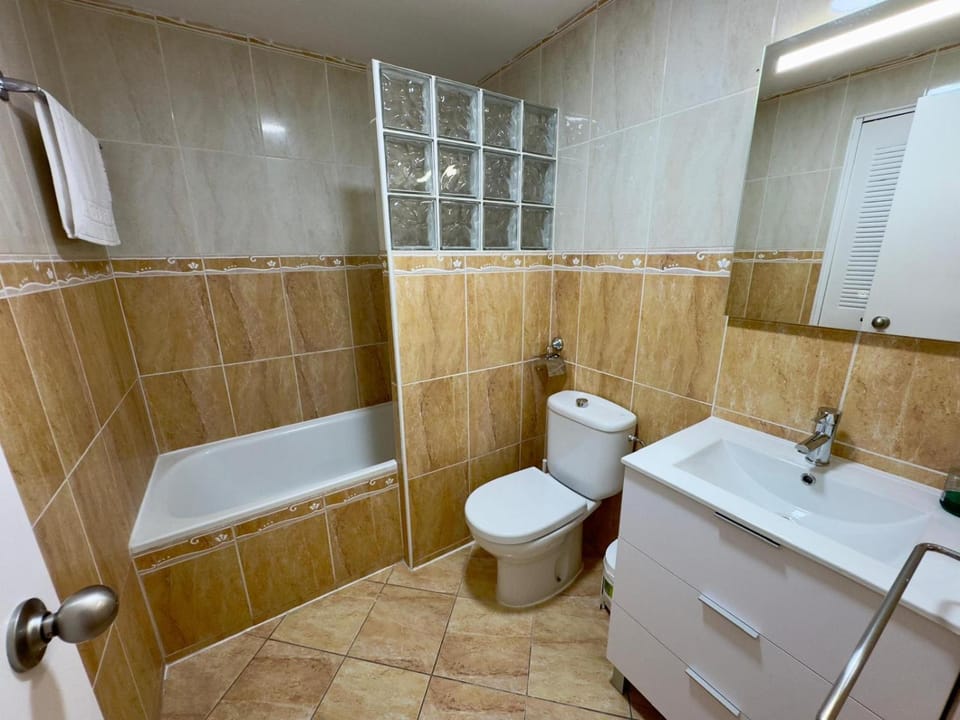 Bathroom, Bath