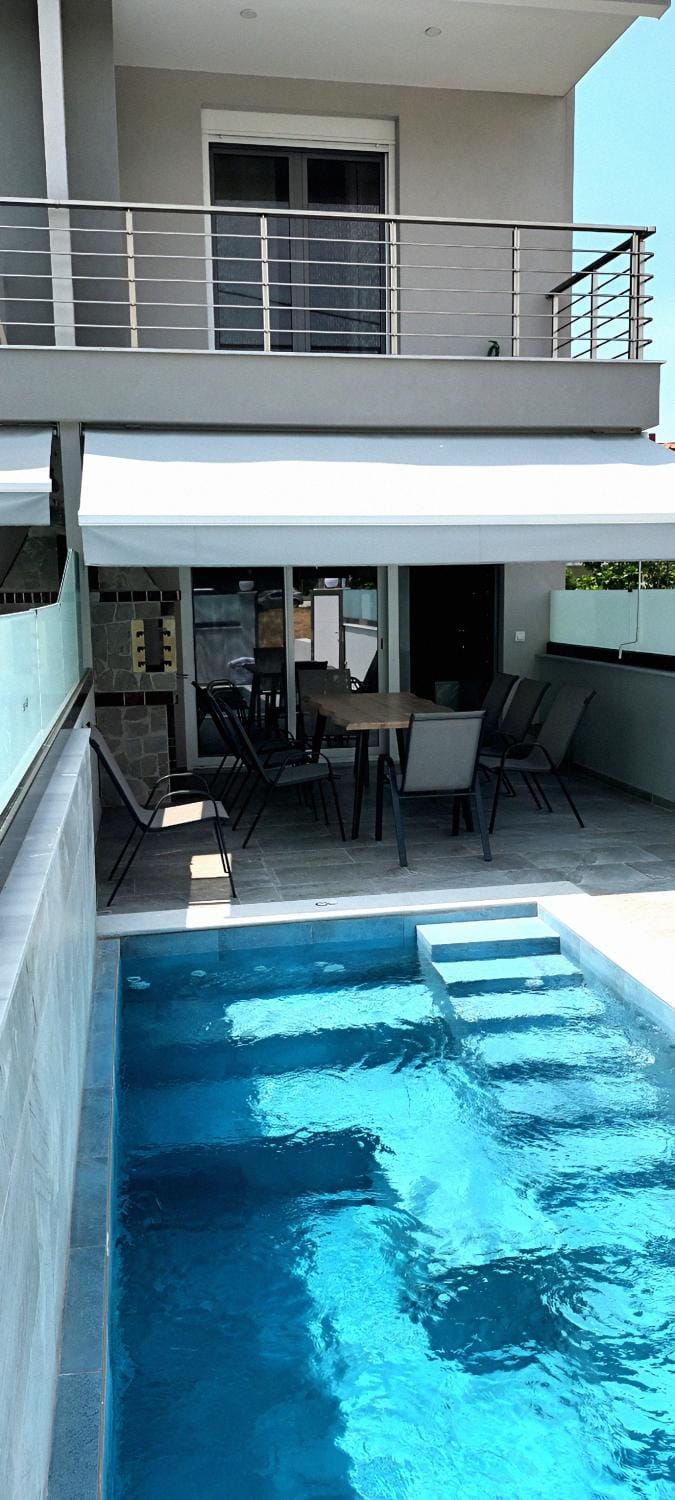 Twins house pool 2 House in Nikiti