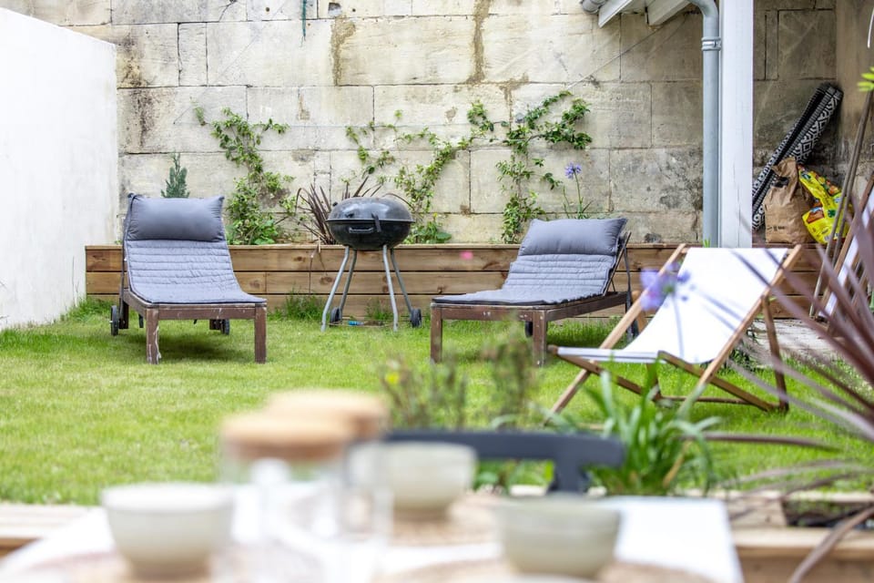 Patio, Day, Garden, Garden view