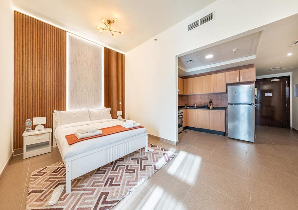 Bed, Kitchen or kitchenette, Photo of the whole room, Bedroom, oven, wardrobe