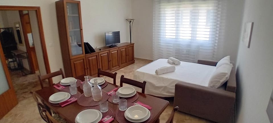Bed, Living room, Dining area