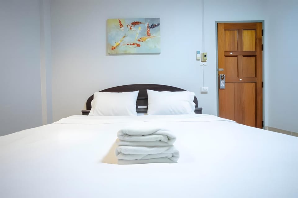 Bed, Photo of the whole room, Bedroom, towels, wardrobe