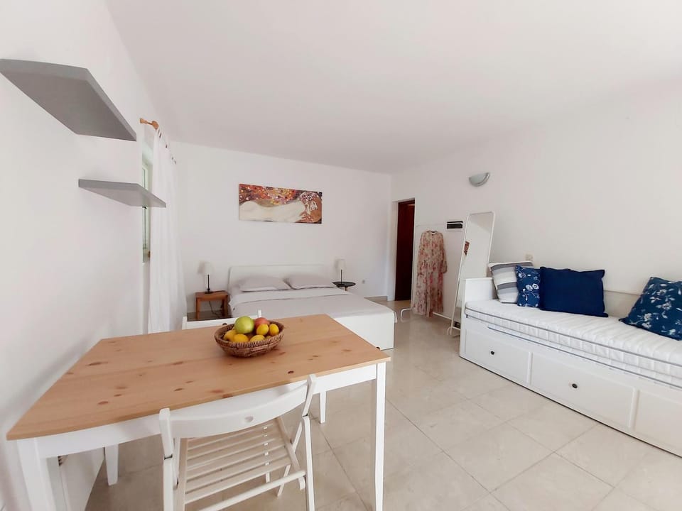 Olive tree Apartment in Murter