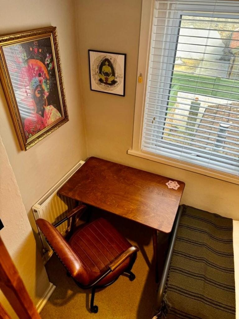 Little Hive in the Heartlands House in Glastonbury