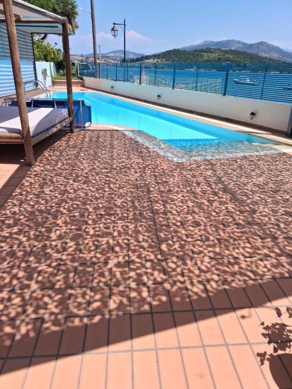 SALTY BREEZE Beachfront Villa Villa in Ligia