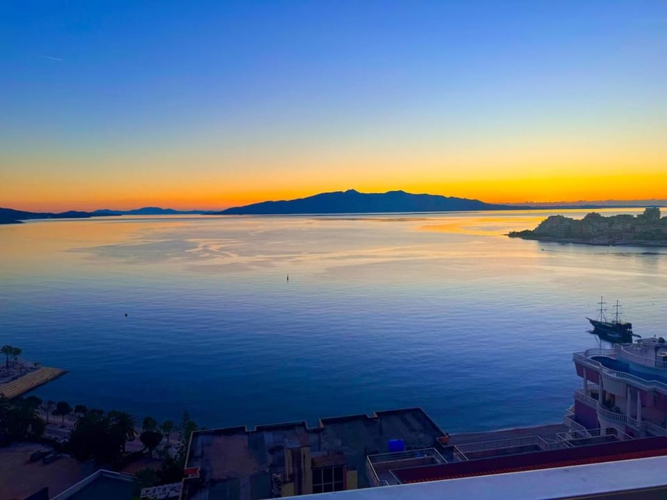 Day, Natural landscape, Mountain view, Sea view, Sunset