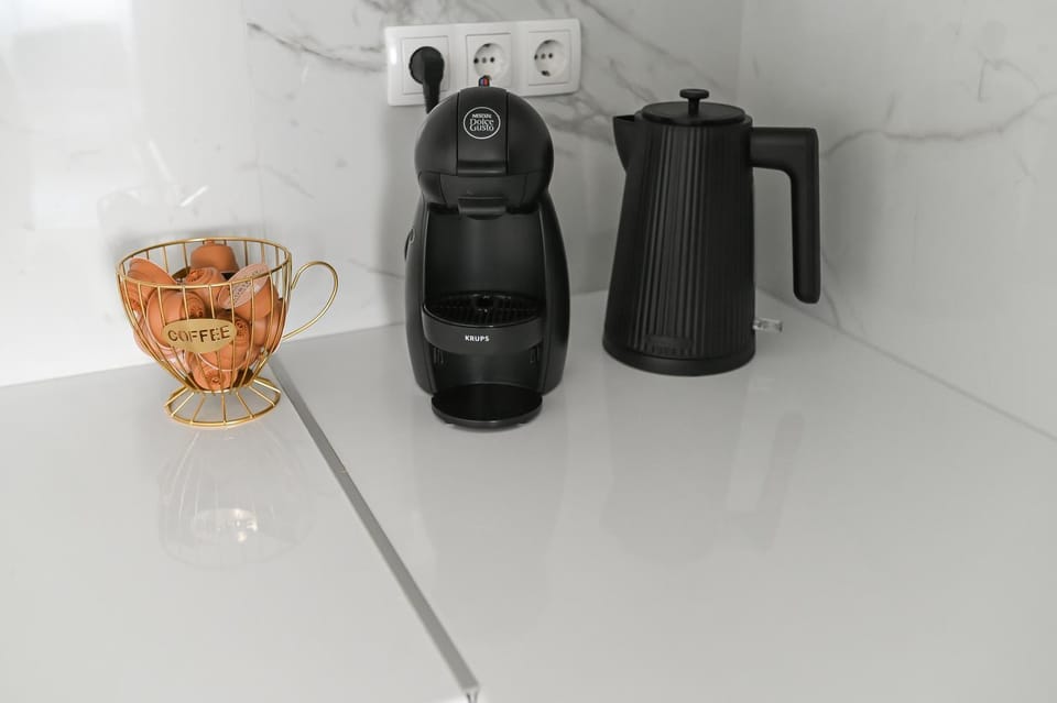 Coffee/tea facilities, Kitchen or kitchenette