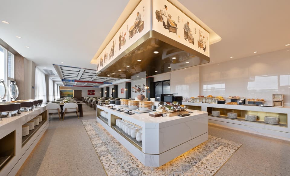 Restaurant/places to eat, Buffet breakfast