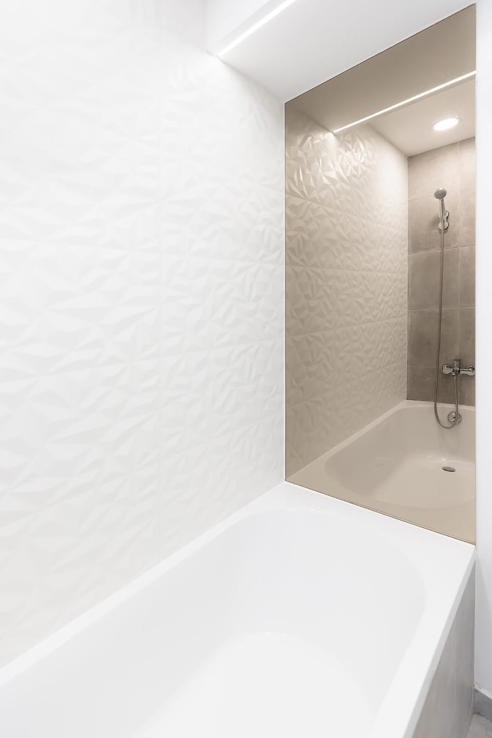 Shower, Bath