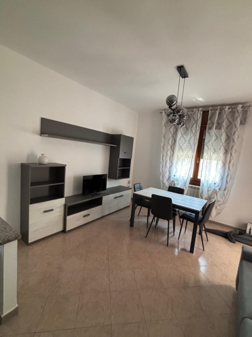 Kitchen or kitchenette, Living room, Dining area