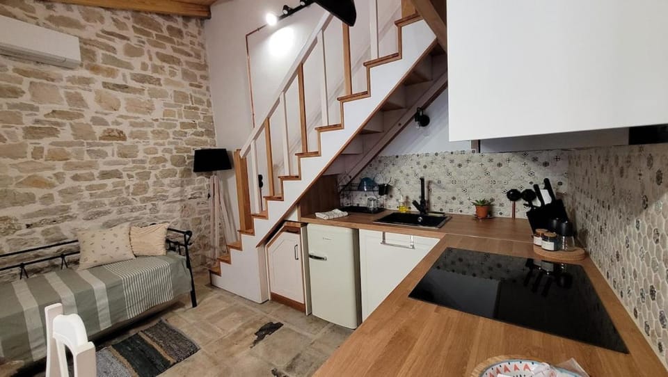 Ermioni's House in Peloponnese, Western Greece and the Ionian