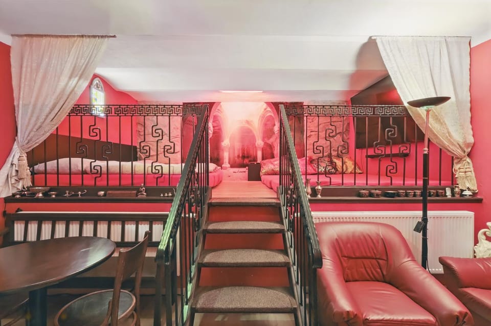 Living room, Photo of the whole room, Bedroom