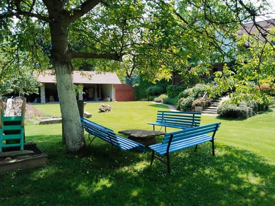 Garden, Seating area