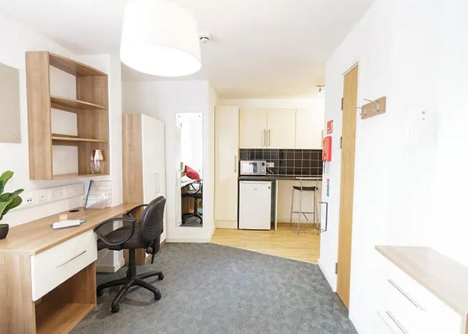 Kitchen or kitchenette, Bedroom, wardrobe, kitchen