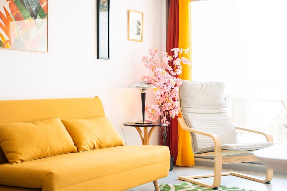 Living room, Seating area, Parking, internet, air conditioner