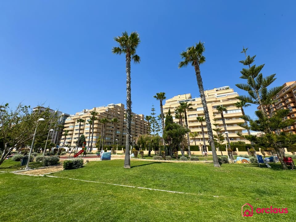 Sol & Arena Suite Apartment in Valencian Community