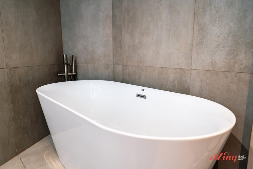 Bathroom, Bath