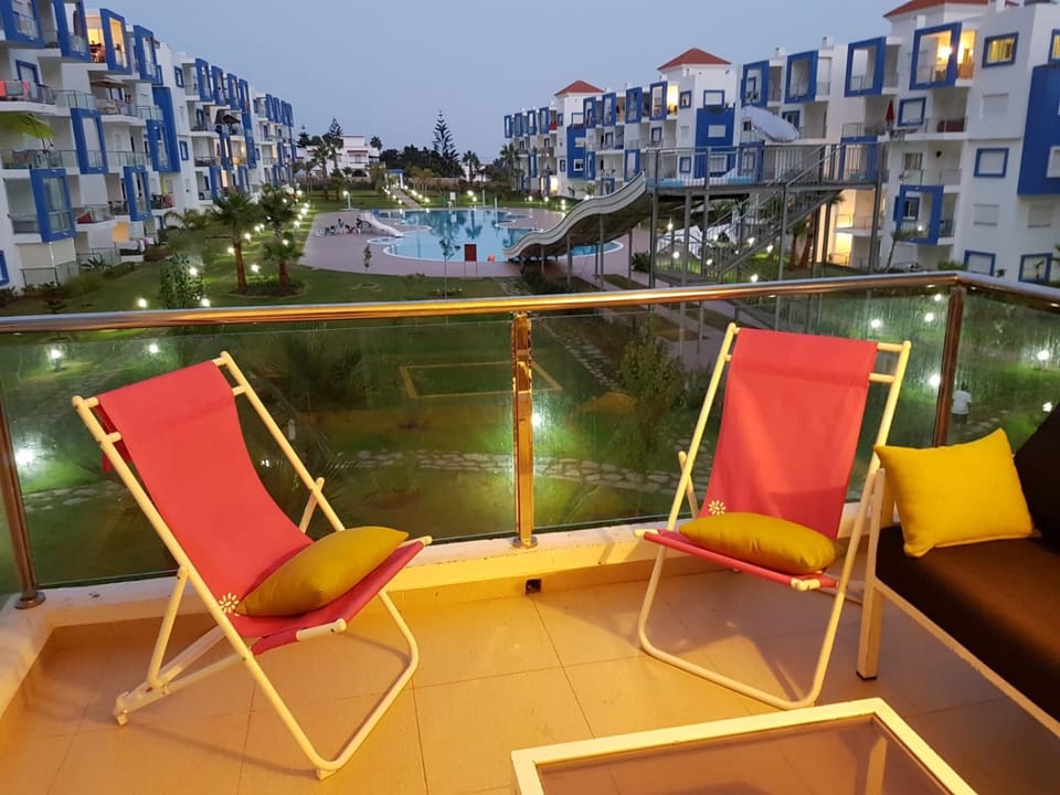 Patio, Pool view, Swimming pool