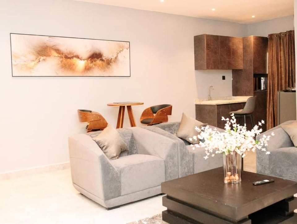Kitchen or kitchenette, Living room