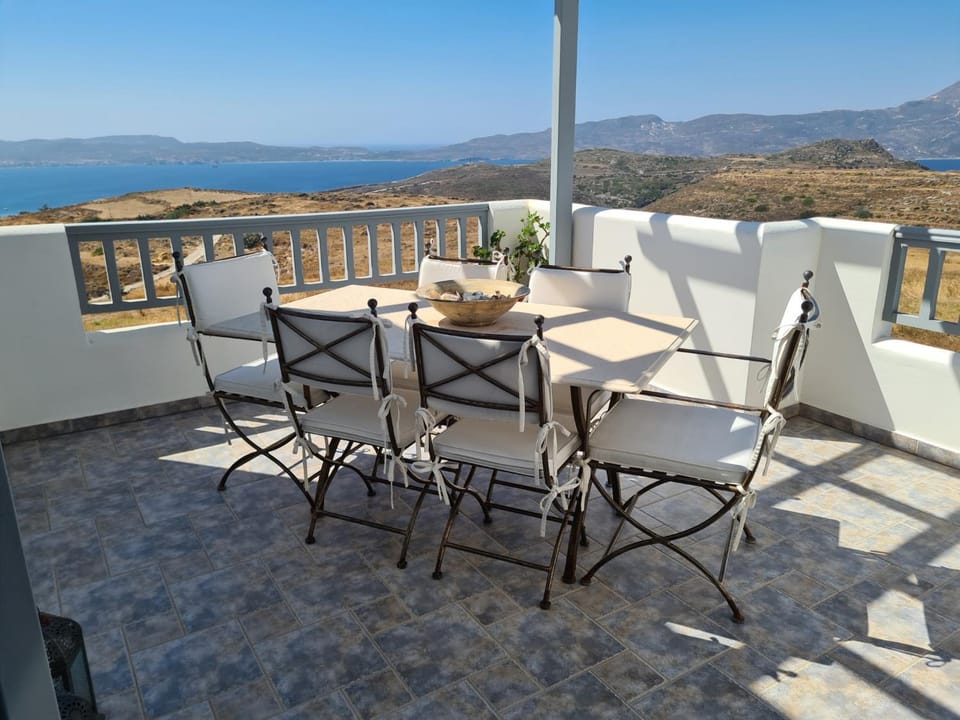 Balcony/Terrace, Balcony/Terrace, Seating area, Mountain view, Sea view, Sea view