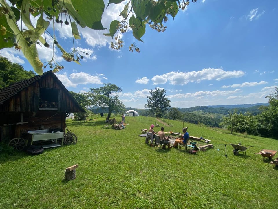BBQ facilities, Garden view, group of guests