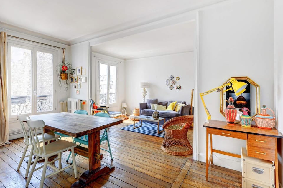 Charmant 70m2 pour 4 pers Rue de Crussol Paris Apartment in Paris