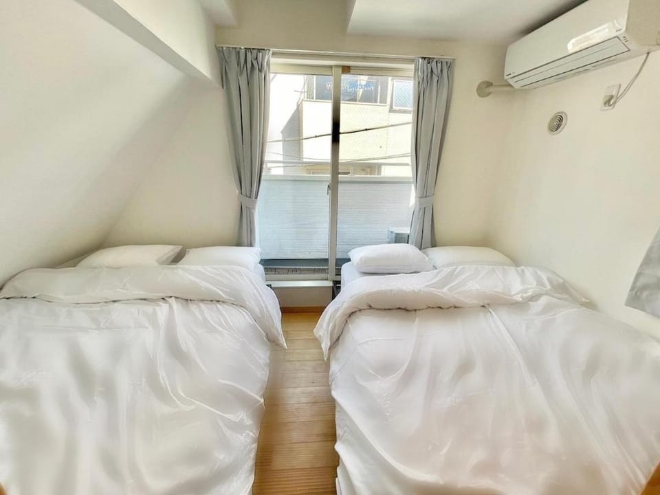 新宿エリアの戸建てまるごと貸切 3寝室5ベッド 最大8名 大久保駅12分 Apartment in Shinjuku