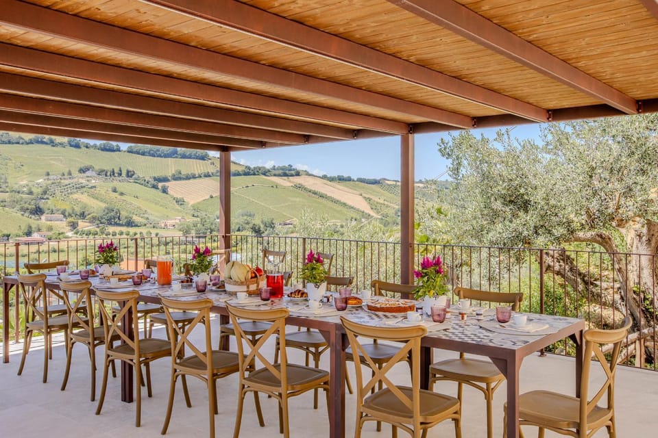 Patio, Dining area
