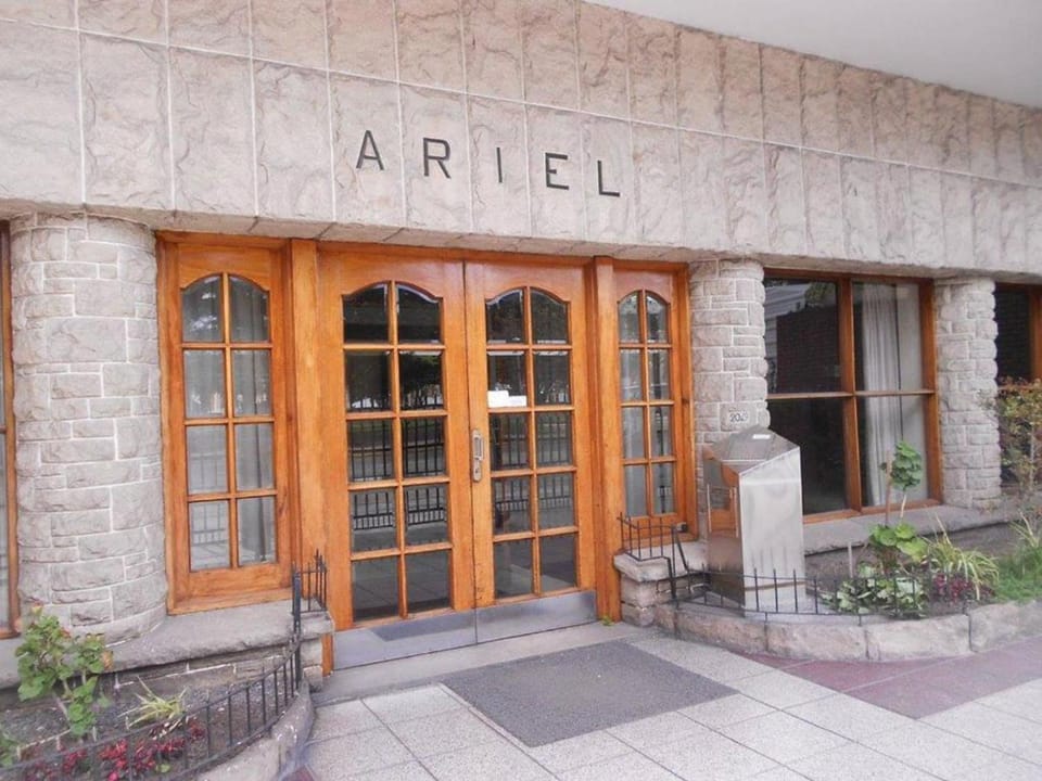 Property building, Facade/entrance