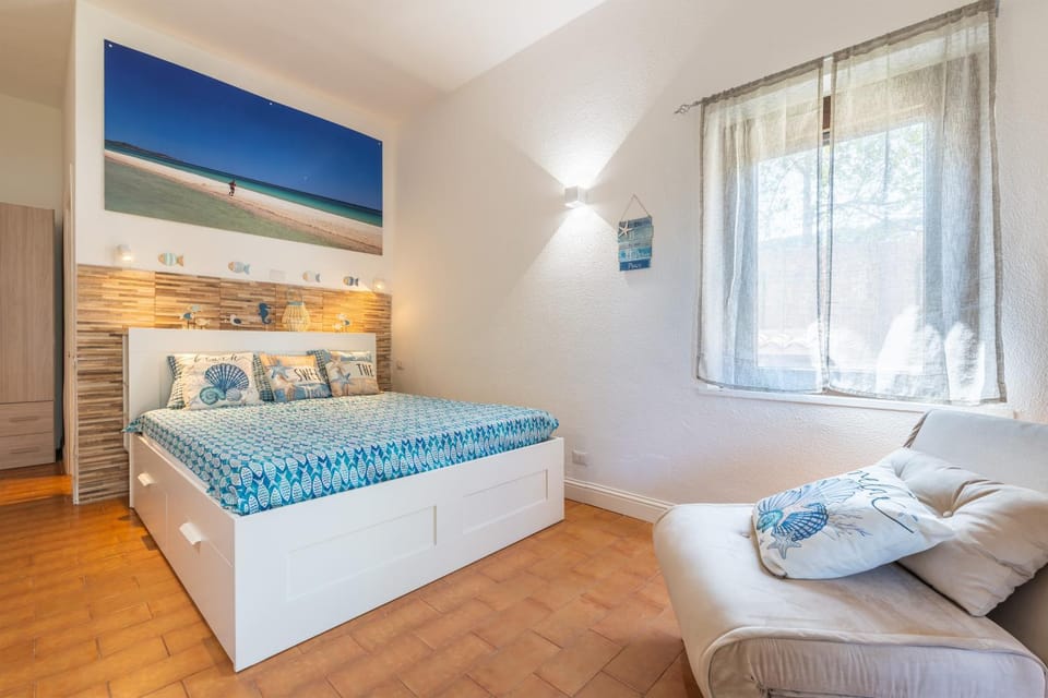 Living room, Bedroom