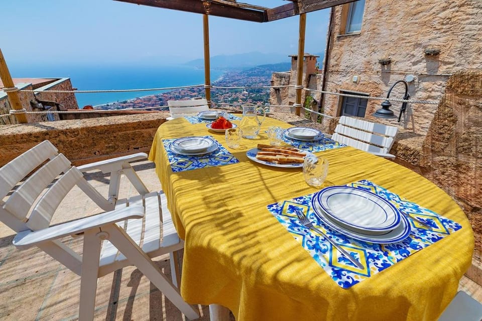 Dimora Concept - Il Trinchetto - Free parking House in Borgio Verezzi