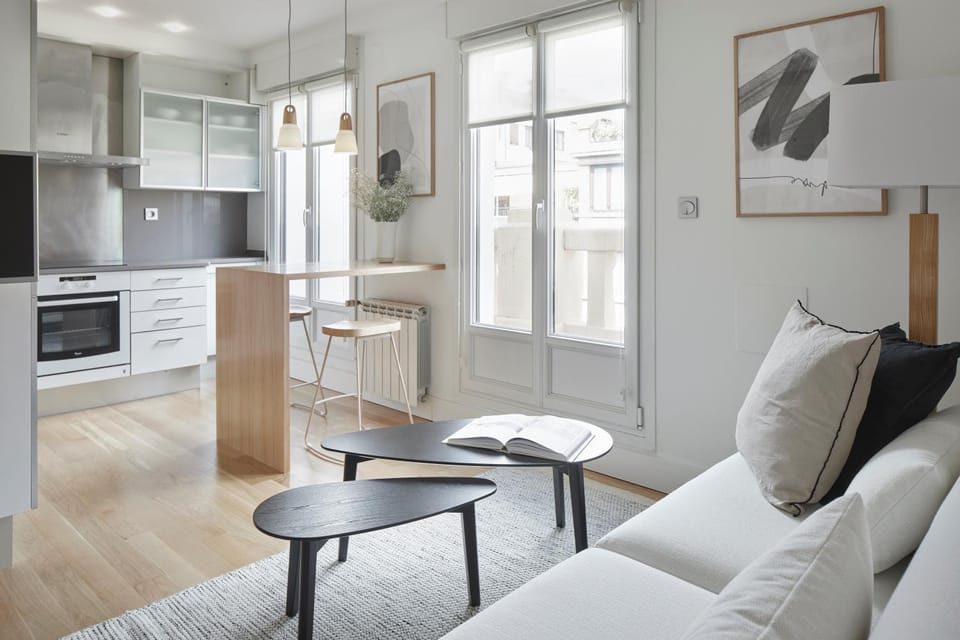 Kitchen or kitchenette, Living room, Dining area